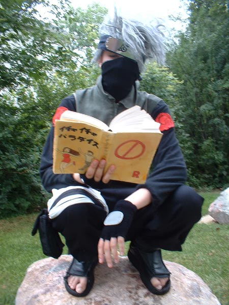 Kakashi_cosplay_by_Jynx17170.jpg